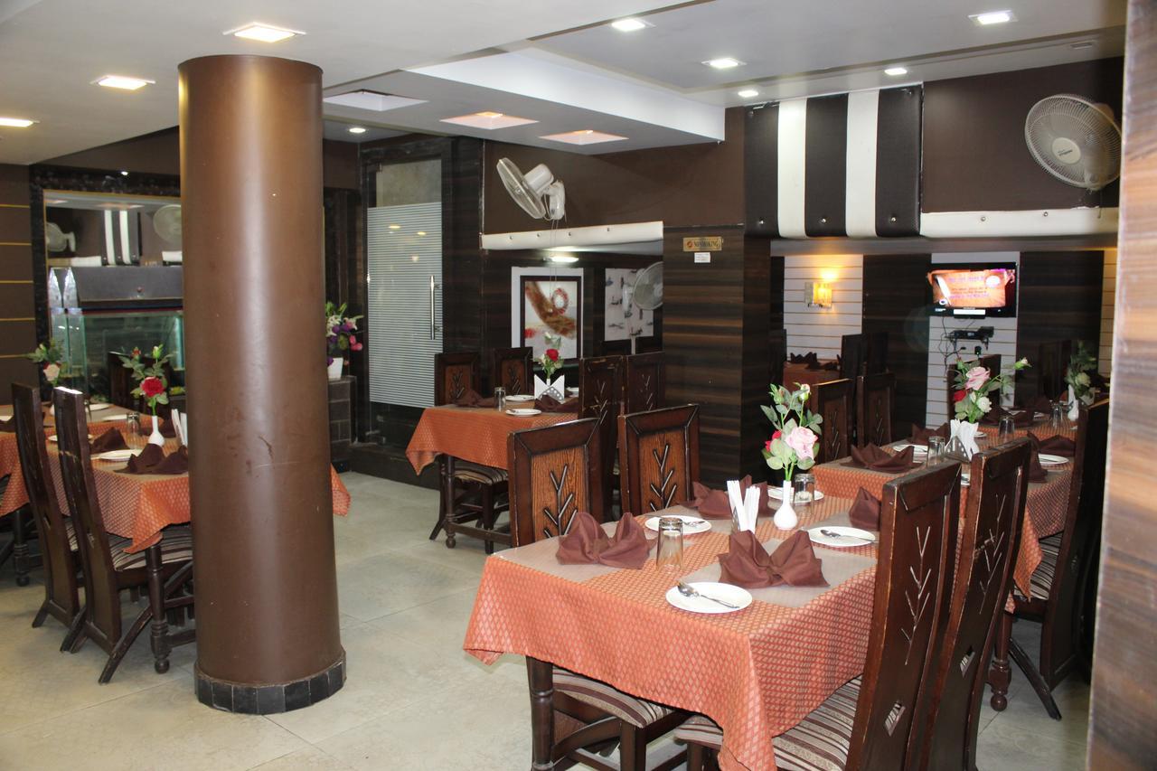 Hotel Park Inn By Keymagics Varanasi Exterior foto